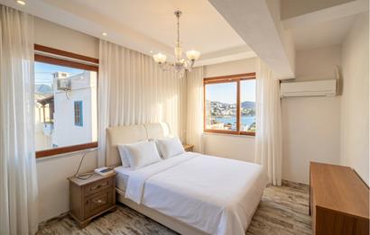 Bodrum Türkbükü Deniz Manzaralı Plaj Kullanımlı 2+2 Tripleks