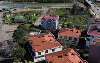 CENTURY 21'DEN PERŞEMBE'NİN ÖZEL KONUMUNDA VİLLALAR!