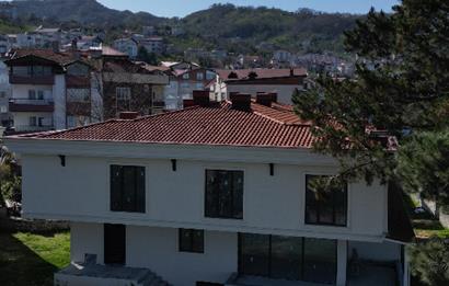 CENTURY 21'DEN PERŞEMBE'NİN ÖZEL KONUMUNDA VİLLALAR!
