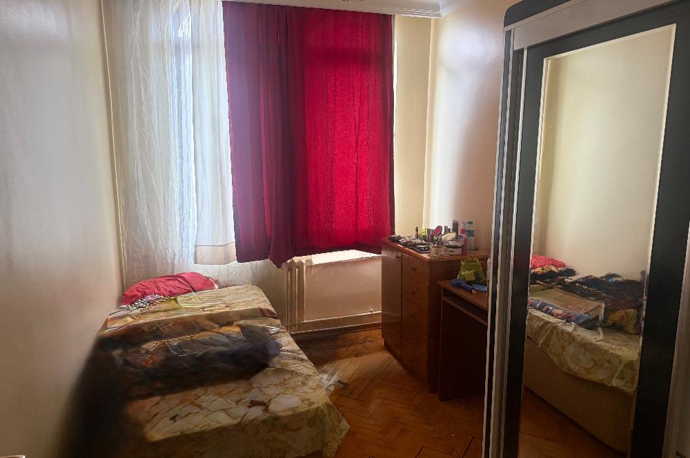 Sarıyer Reşitpaşa’da bulunan Gümüşevler Sitesi’nde 3+1 Kiralık Daire 