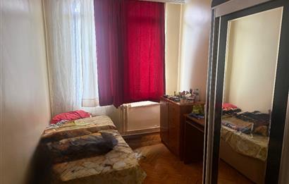 Sarıyer Reşitpaşa’da bulunan Gümüşevler Sitesi’nde 3+1 Kiralık Daire 