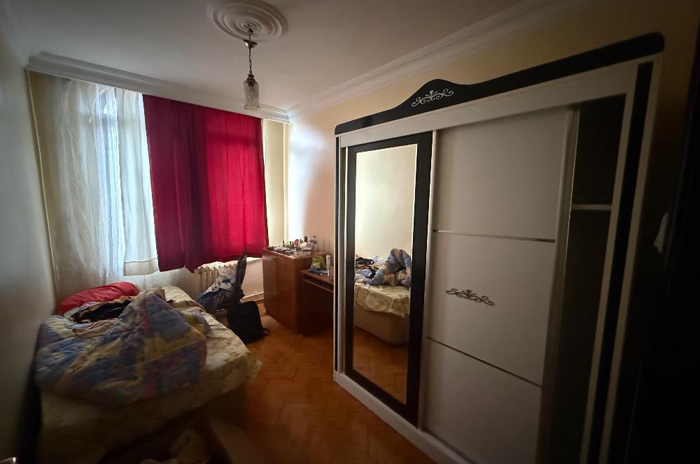 Sarıyer Reşitpaşa’da bulunan Gümüşevler Sitesi’nde 3+1 Kiralık Daire 