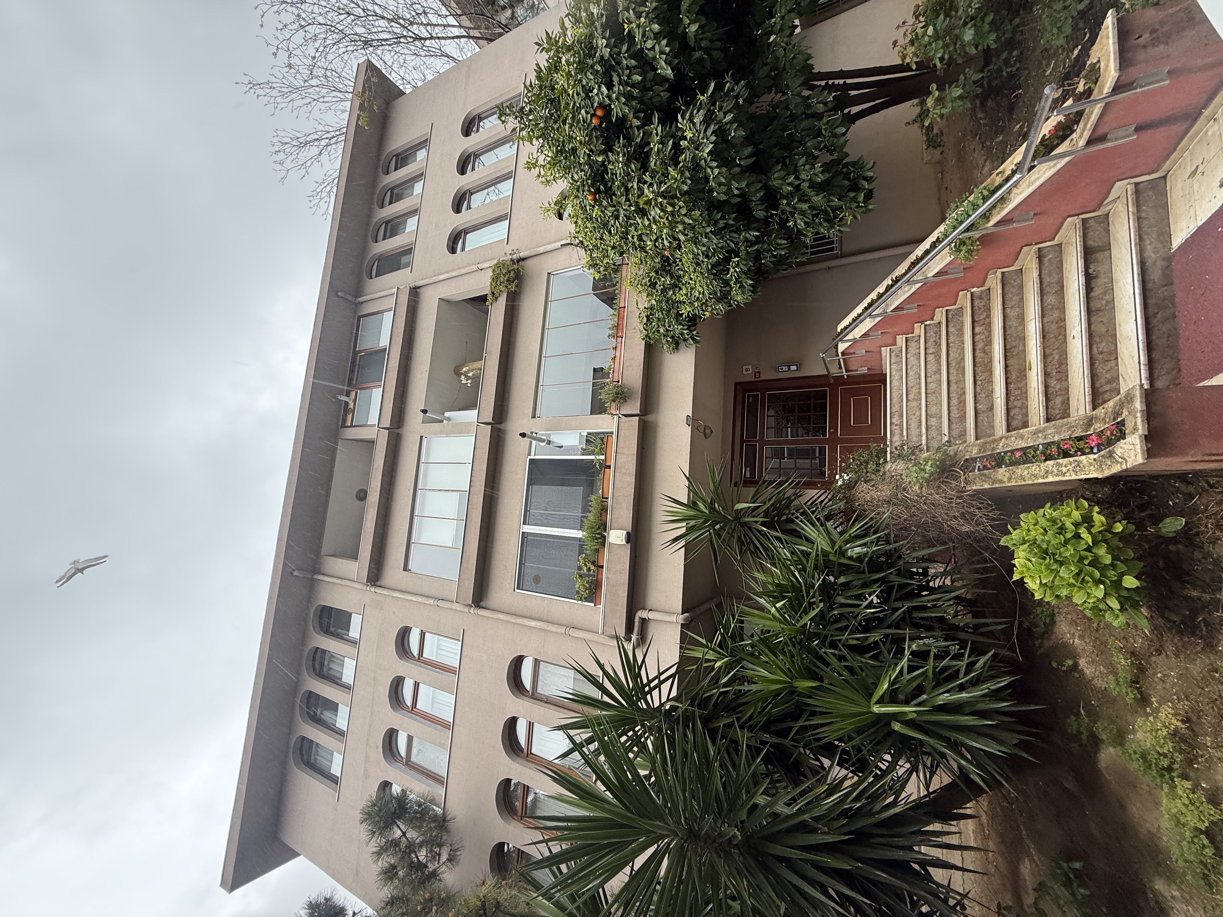 Sarıyer Reşitpaşa’da bulunan Gümüşevler Sitesi’nde 3+1 Kiralık Daire 
