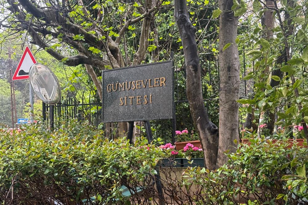 Sarıyer Reşitpaşa’da bulunan Gümüşevler Sitesi’nde 3+1 Kiralık Daire 