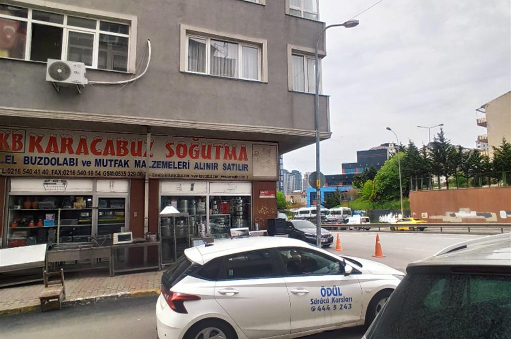Merkezi Lokasyon! Çakmakta Hem Oturumluk Hem Ticari Uygun Bina