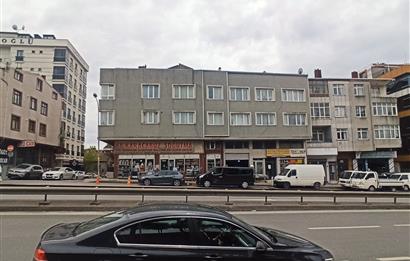 Merkezi Lokasyon! Çakmakta Hem Oturumluk Hem Ticari Uygun Bina