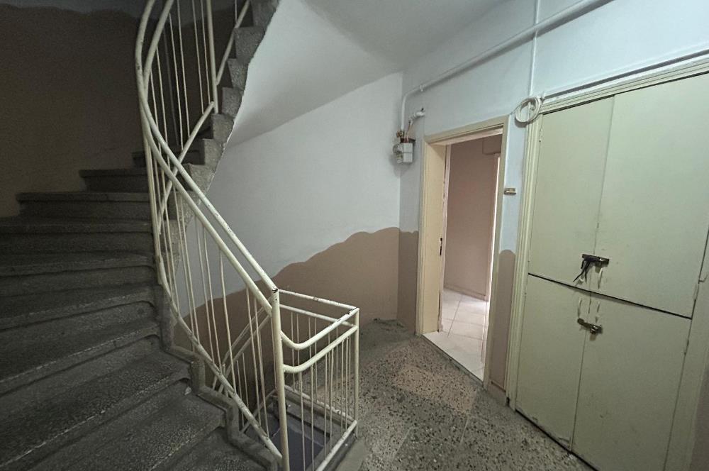 C21 BAL'DAN ÇARŞIDA İNCİRLİ CAMİ YANI ARA KAT 2+1 KİRALIK DAİRE