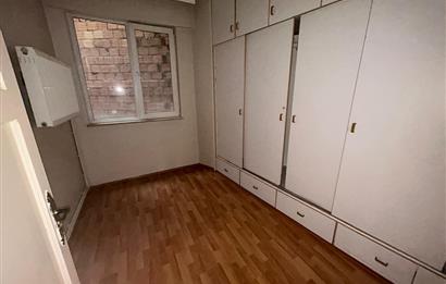 C21 BAL'DAN ÇARŞIDA İNCİRLİ CAMİ YANI ARA KAT 2+1 KİRALIK DAİRE