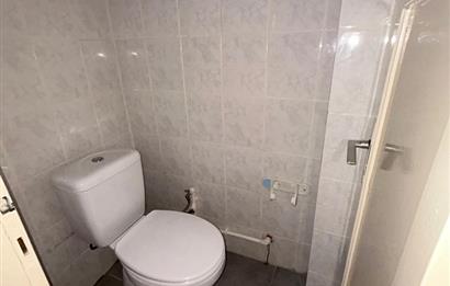C21 BAL'DAN ÇARŞIDA İNCİRLİ CAMİ YANI ARA KAT 2+1 KİRALIK DAİRE
