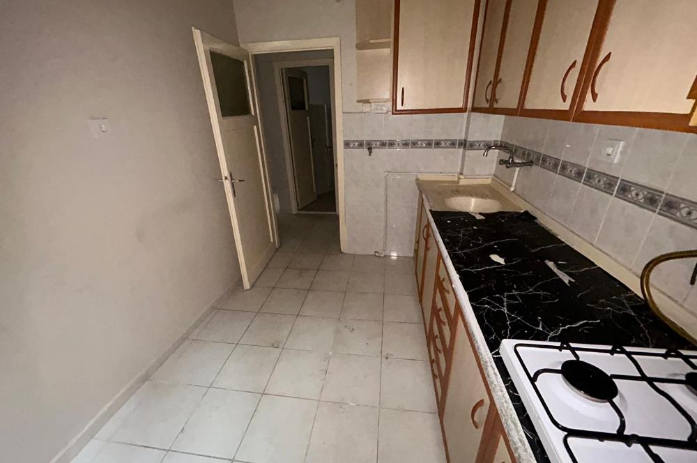 C21 BAL'DAN ÇARŞIDA İNCİRLİ CAMİ YANI ARA KAT 2+1 KİRALIK DAİRE