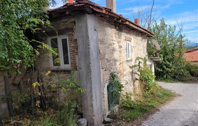 C21 BAL'DAN ALTIEYLÜL KİRAZPINAR MAH.DE SATILIK KÖY EVİ