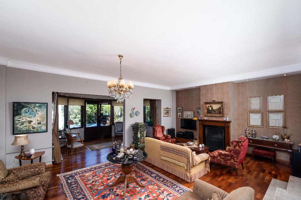 ZEKERİYAKÖY GARANTİ KOZA VİLLASI 6+2 BAKIMLI VE GENİŞ BAHÇELİ