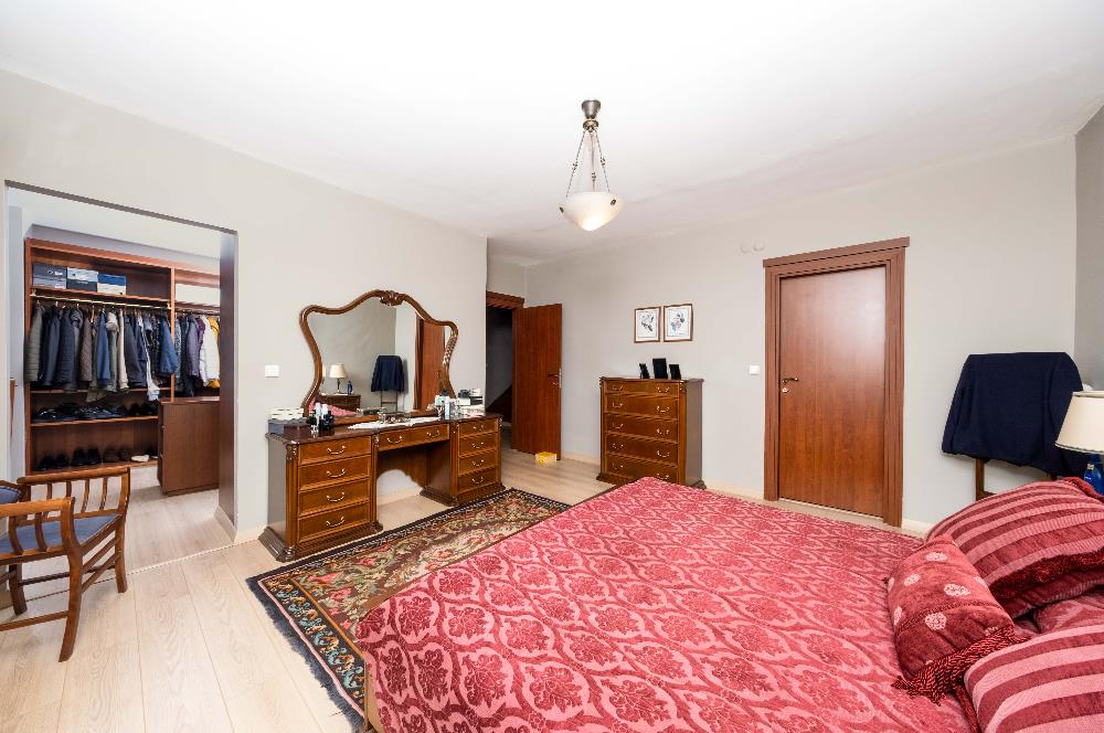 ZEKERİYAKÖY GARANTİ KOZA VİLLASI 6+2 BAKIMLI VE GENİŞ BAHÇELİ