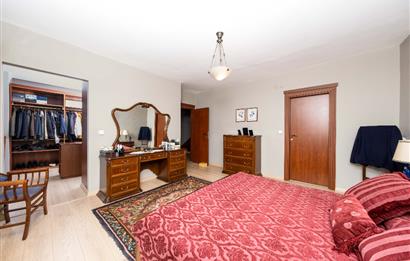 ZEKERİYAKÖY GARANTİ KOZA VİLLASI 6+2 BAKIMLI VE GENİŞ BAHÇELİ