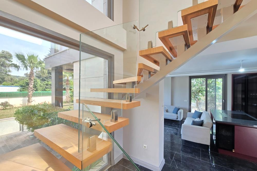 Bodrum / Türkbükü /Gölköy Denize 244 metre Eşyalı Kiralık Site içi Müstakil Villa