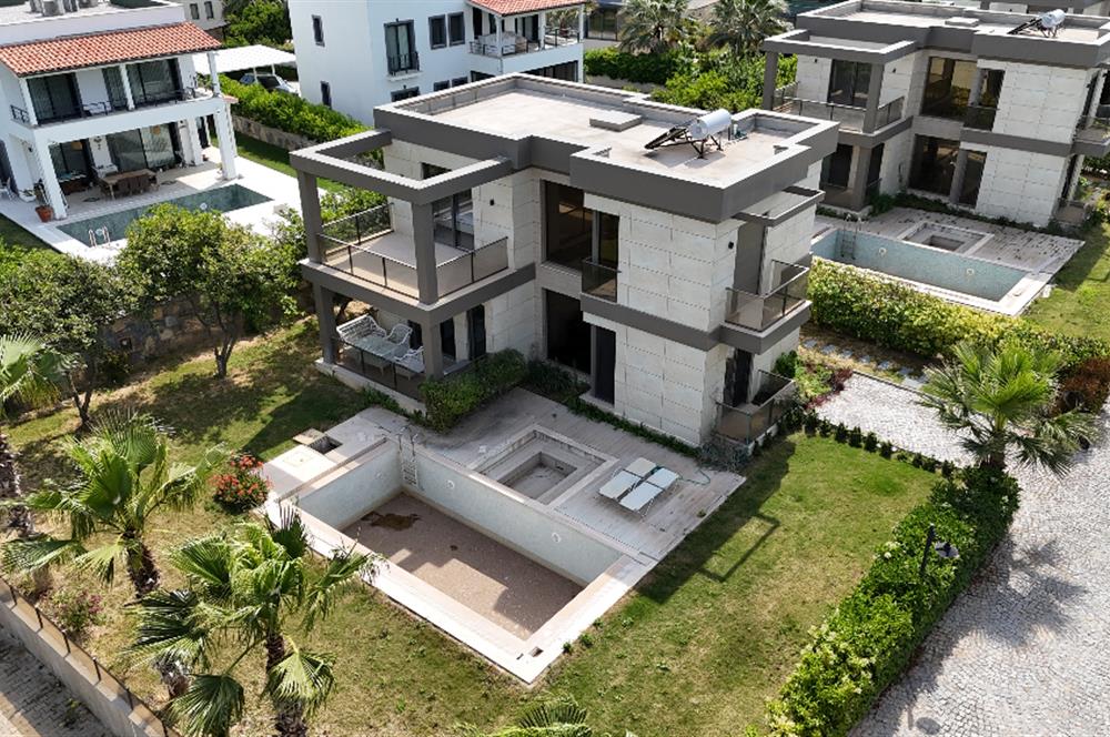 Bodrum / Türkbükü /Gölköy Denize 244 metre Eşyalı Kiralık Site içi Müstakil Villa
