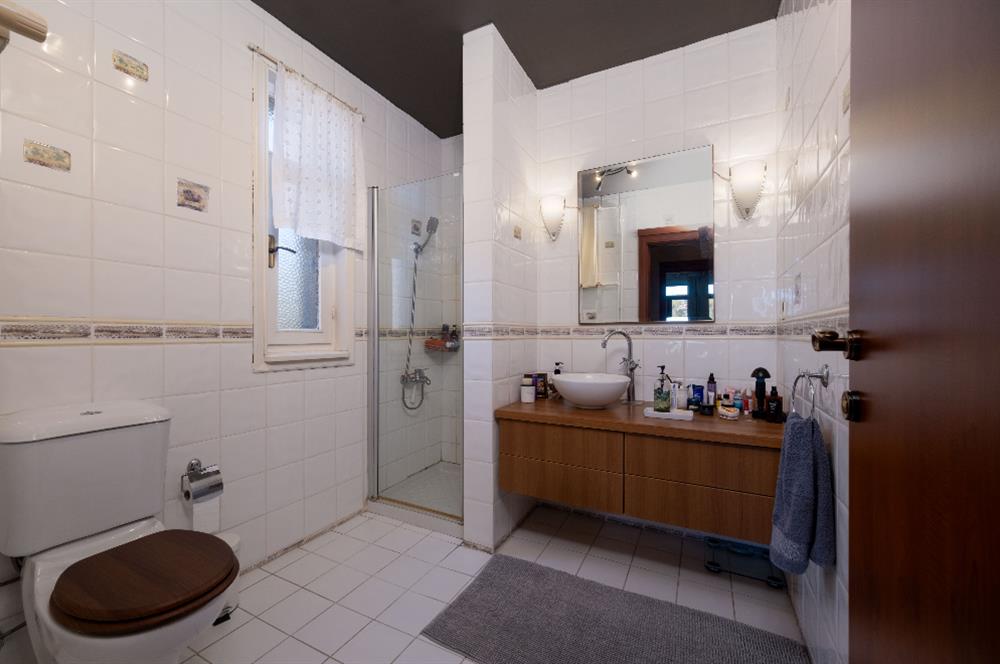 ZEKERİYAKÖY GARANTİ KOZA VİLLASI 6+2 BAKIMLI VE GENİŞ BAHÇELİ