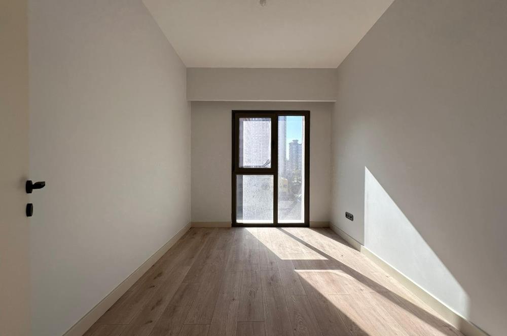 C21 ROOF'DAN YENİ FİKİRTEPE 10.ETAP KAPALI MUTFAK 2+1 KİRALIK