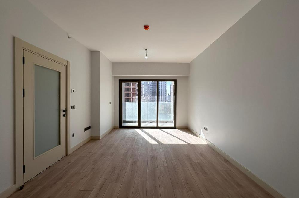 C21 ROOF'DAN YENİ FİKİRTEPE 10.ETAP KAPALI MUTFAK 2+1 KİRALIK