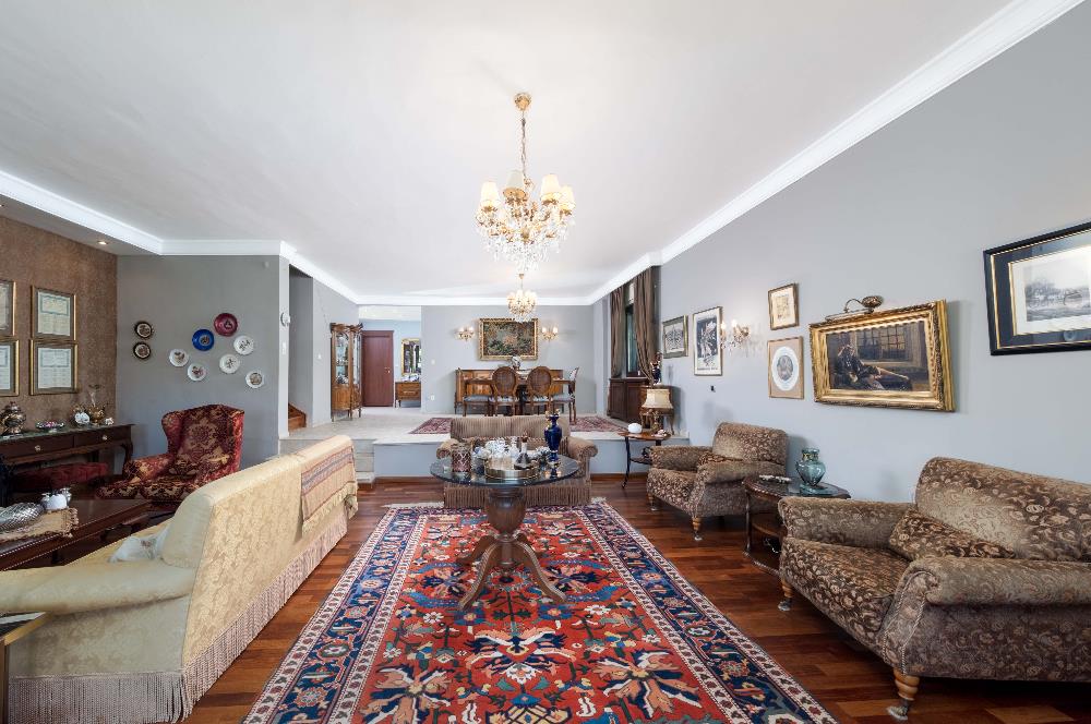 ZEKERİYAKÖY GARANTİ KOZA VİLLASI 6+2 BAKIMLI VE GENİŞ BAHÇELİ