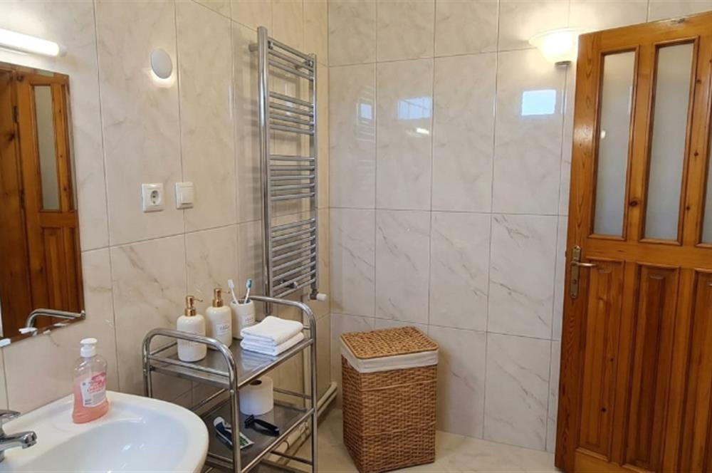Gemlik Karacaali'de Deniz Manzaralı Satılık 6+3 Tripleks