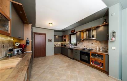 ZEKERİYAKÖY GARANTİ KOZA VİLLASI 6+2 BAKIMLI VE GENİŞ BAHÇELİ