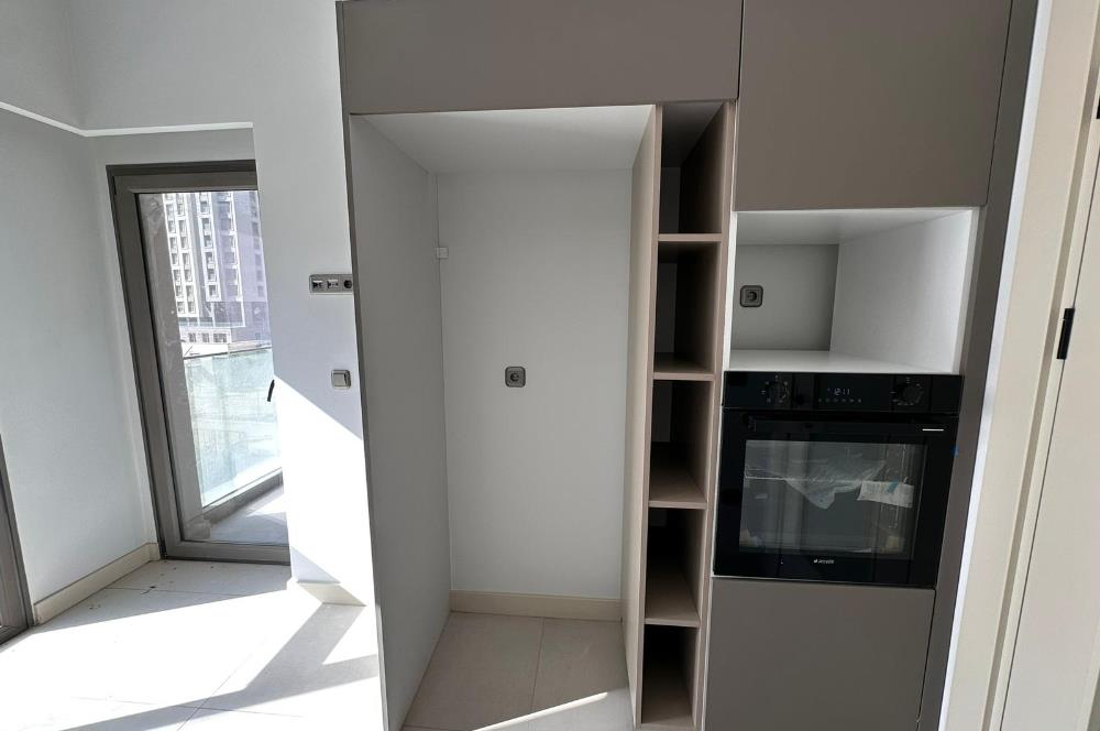 C21 ROOF'DAN YENİ FİKİRTEPE 10.ETAP KAPALI MUTFAK 2+1 KİRALIK