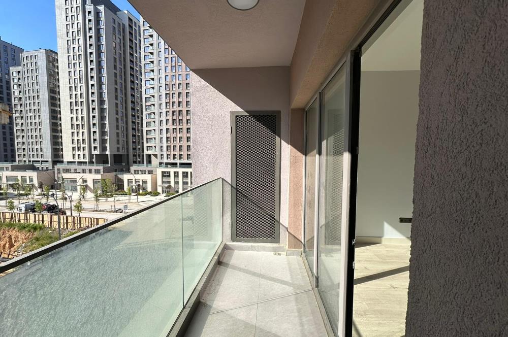 C21 ROOF'DAN YENİ FİKİRTEPE 10.ETAP KAPALI MUTFAK 2+1 KİRALIK
