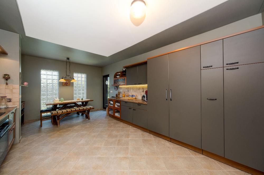 ZEKERİYAKÖY GARANTİ KOZA VİLLASI 6+2 BAKIMLI VE GENİŞ BAHÇELİ