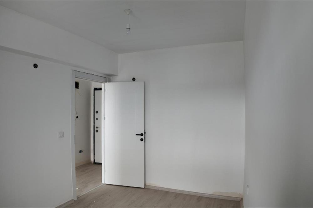 Seyrek İlkokulu Karşısı Sıfır Satılık 1+1 Daire
