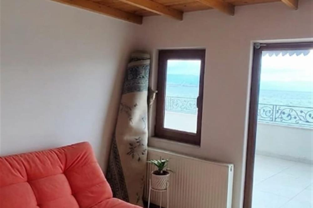 Gemlik Karacaali'de Deniz Manzaralı Satılık 6+3 Tripleks