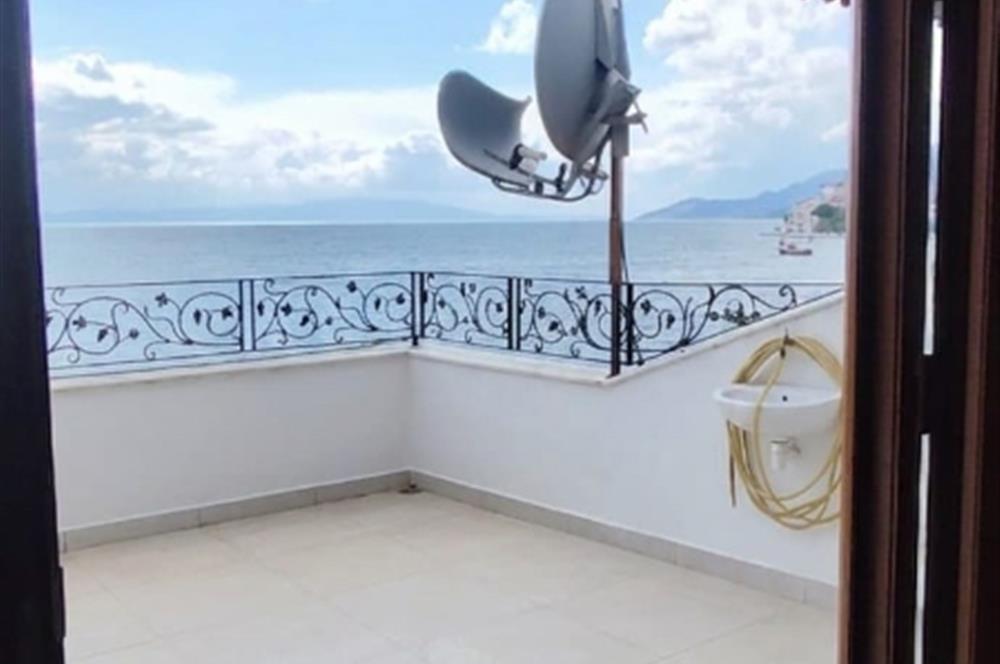 Gemlik Karacaali'de Deniz Manzaralı Satılık 6+3 Tripleks