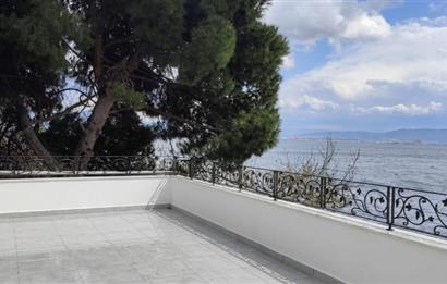 Gemlik Karacaali'de Deniz Manzaralı Satılık 6+3 Tripleks