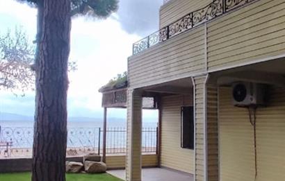 Gemlik Karacaali'de Deniz Manzaralı Satılık 6+3 Tripleks