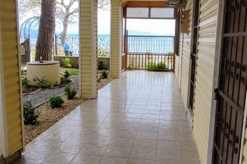 Gemlik Karacaali'de Deniz Manzaralı Satılık 6+3 Tripleks