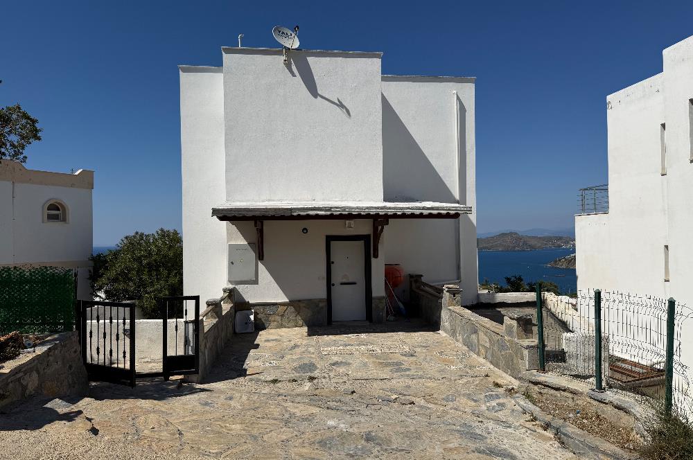 Bodrum Gümüşlük Koyunbaba’da Kiralık Eşyalı Deniz Manzaralı 3+1 Dubleks 