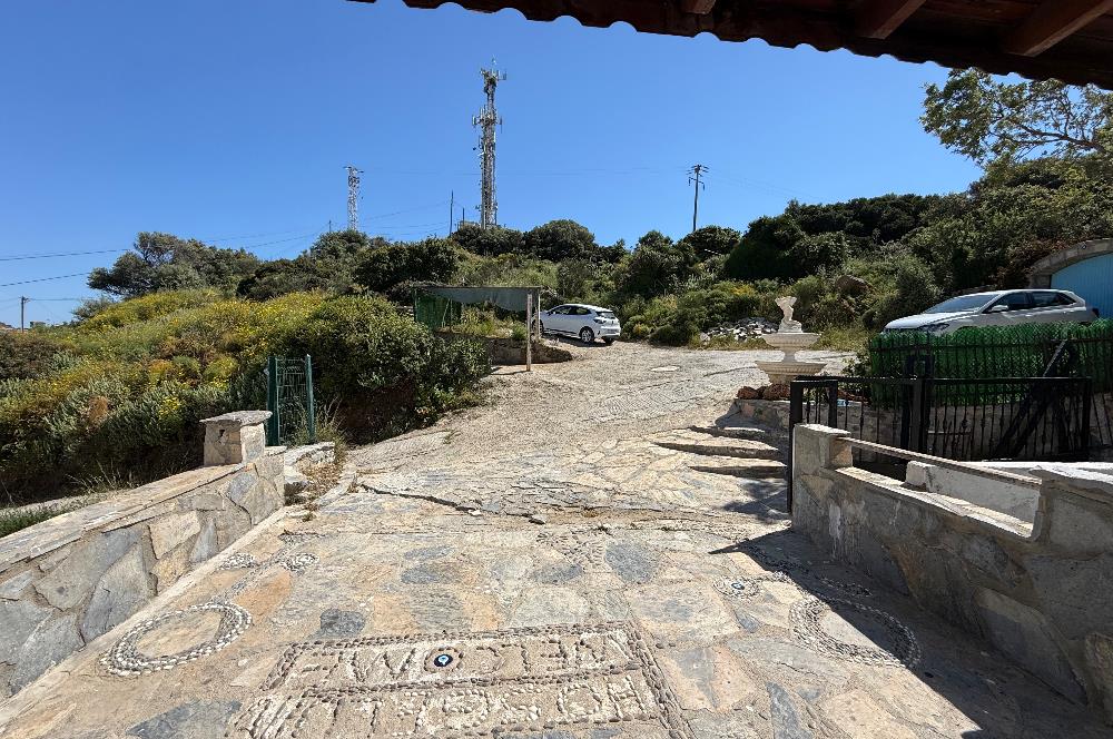 Bodrum Gümüşlük Koyunbaba’da Kiralık Eşyalı Deniz Manzaralı 3+1 Dubleks 