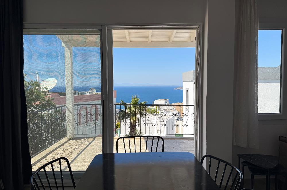 Bodrum Gümüşlük Koyunbaba’da Kiralık Eşyalı Deniz Manzaralı 3+1 Dubleks 