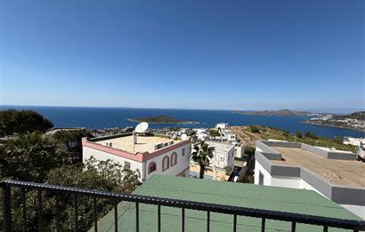 Bodrum Gümüşlük Koyunbaba’da Kiralık Eşyalı Deniz Manzaralı 3+1 Dubleks 