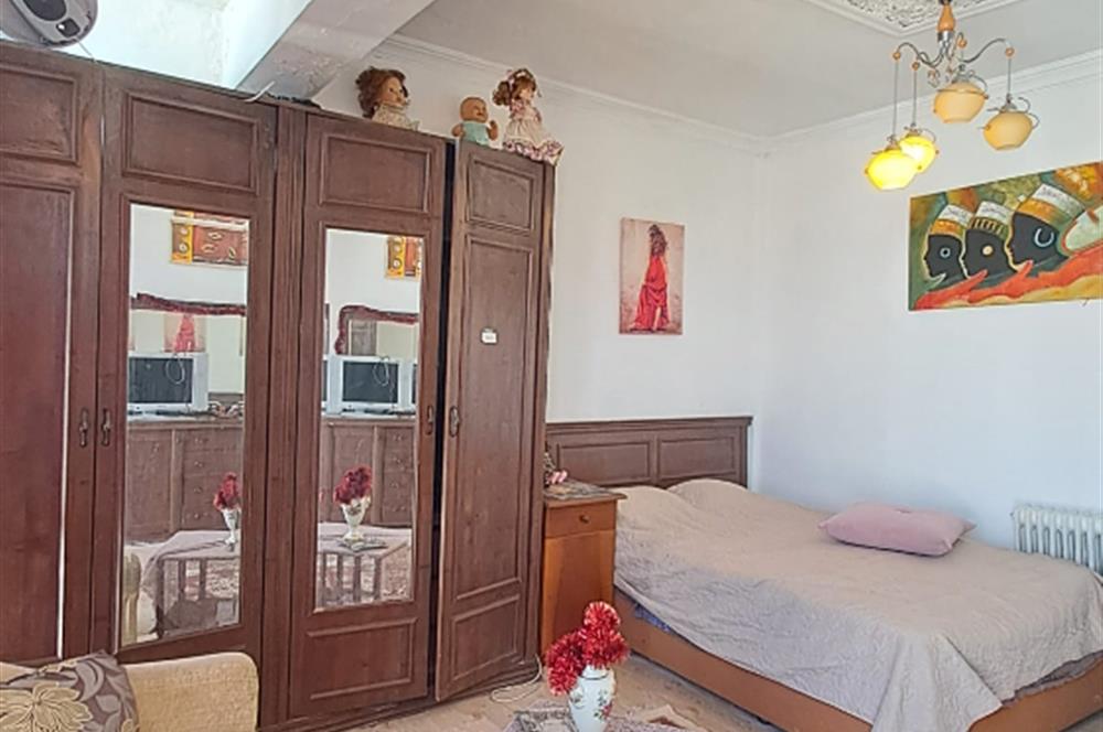 ÖMER HAYYAM CADDE ÜSTÜNDE SATILIK 2+1 DAİRE
