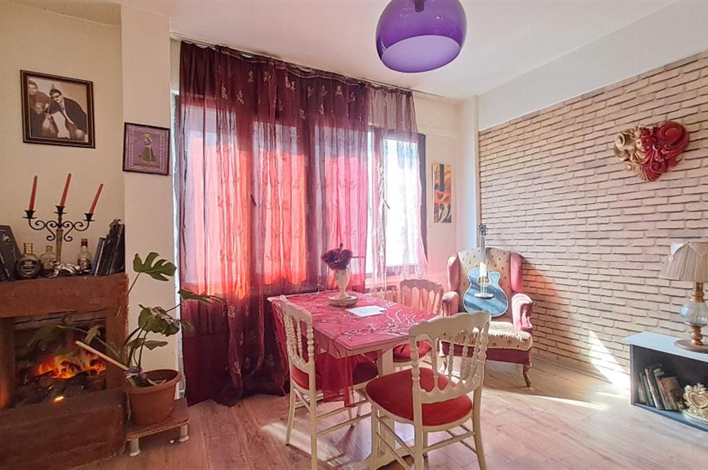 ÖMER HAYYAM CADDE ÜSTÜNDE SATILIK 2+1 DAİRE