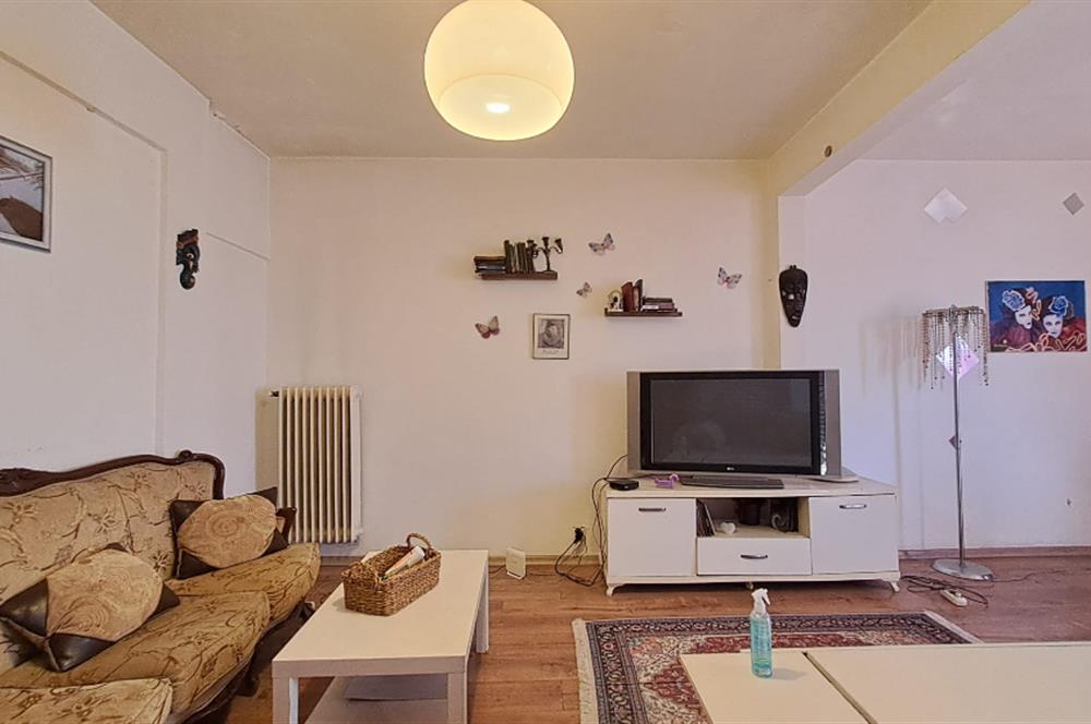 ÖMER HAYYAM CADDE ÜSTÜNDE SATILIK 2+1 DAİRE
