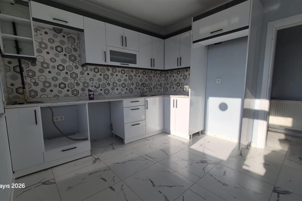 C21 Bal'dan Bigadiç Kuyu Mahallesinde Kiralık 3+1 Daire