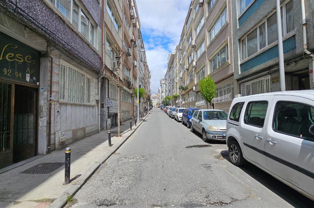 ŞİŞLİ KURTULUŞ KUYULUBAĞ SOKAK SATILIK 4+1 DAİRE