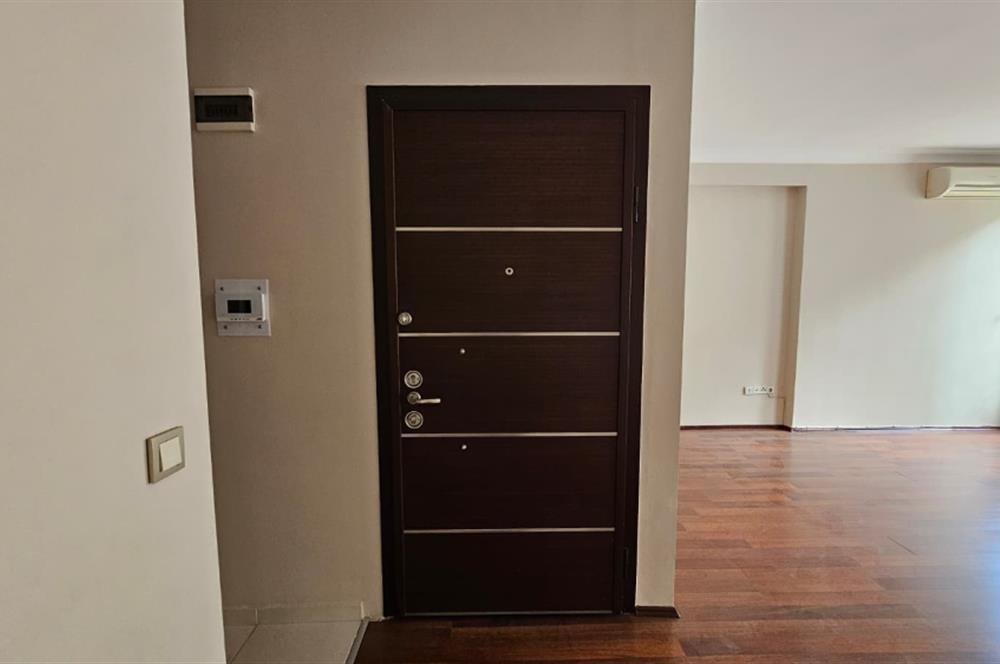 ŞİŞLİ KURTULUŞ KUYULUBAĞ SOKAK SATILIK 4+1 DAİRE
