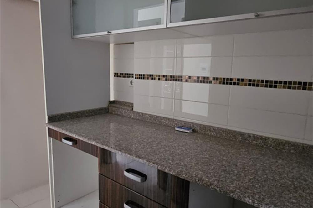 ŞİŞLİ KURTULUŞ KUYULUBAĞ SOKAK SATILIK 4+1 DAİRE
