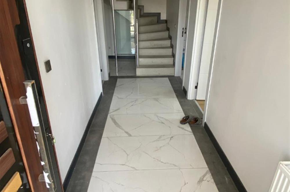 BALA BEYNAM'DA SATILIK 2 KATLI EV'Lİ HOBİ BAHÇESİ