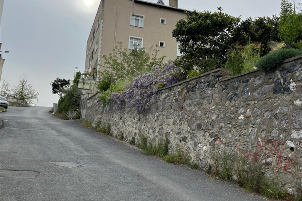 ÜSKÜDAR ÇENGELKÖY'DE SATILIK KUPON ARSA HİSSESİ