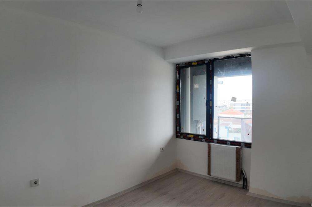 Seyrek İlkokulu Karşısı Sıfır Satılık 1+1 Daire