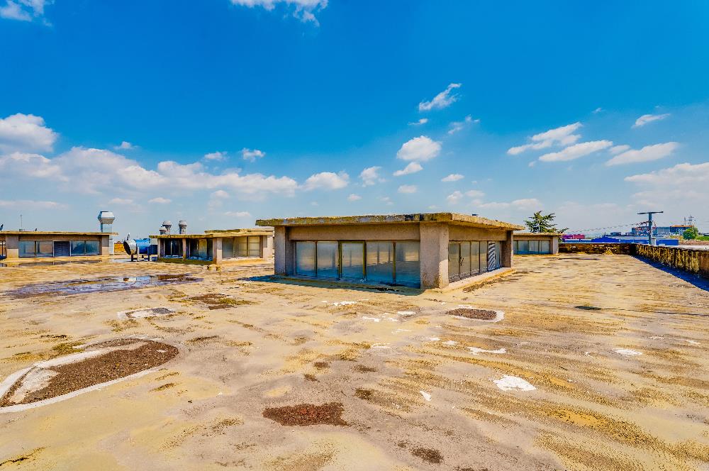 GEBZE OSB’DE 7000 M2 KİRALIK FABRİKA
